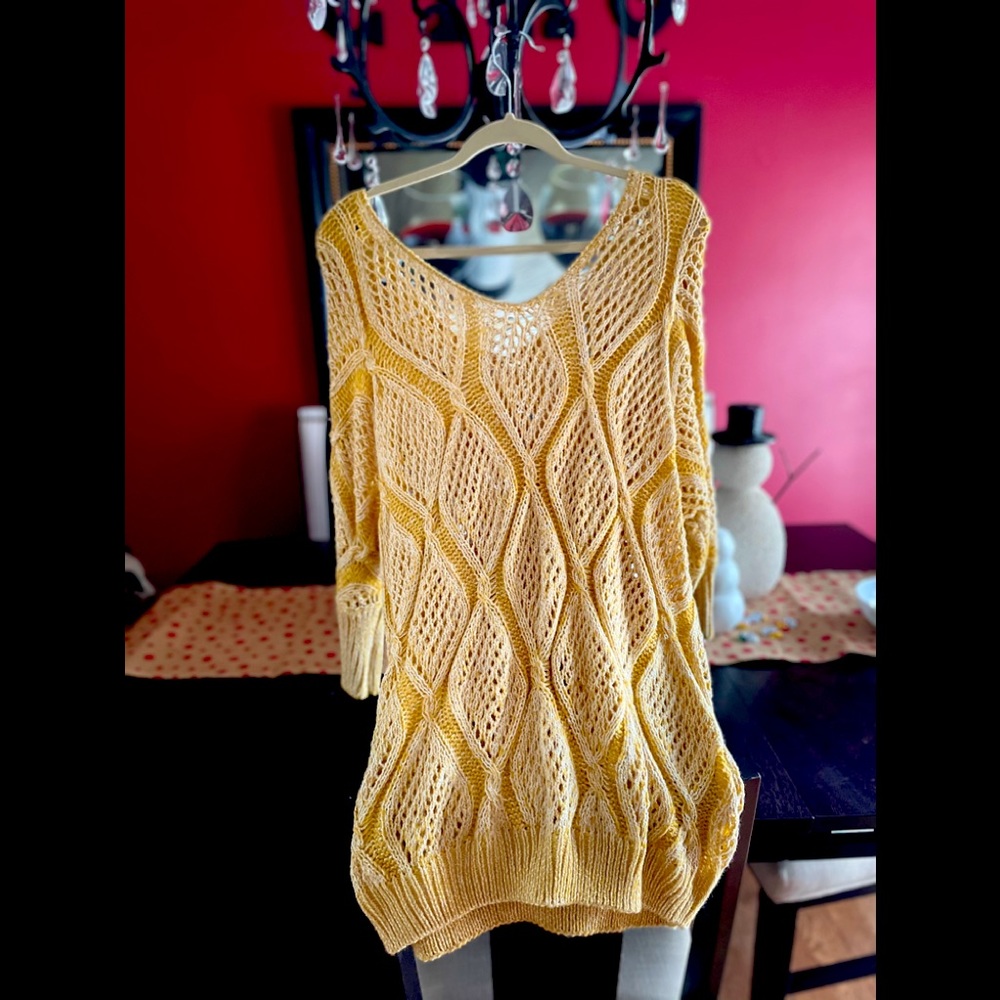 YELLOW COTTON SWEATER - GREAT FOR SPRING